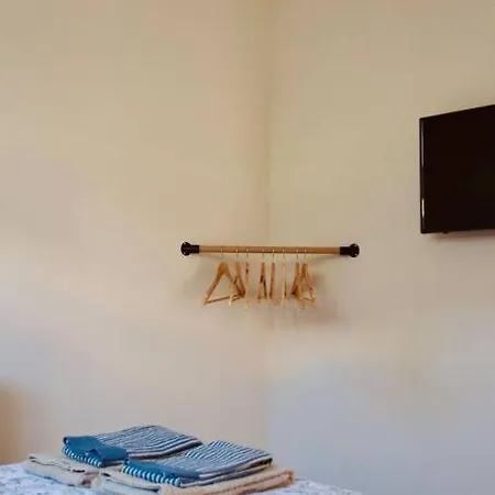 Chambre 2pers Dans 60m2 Viré